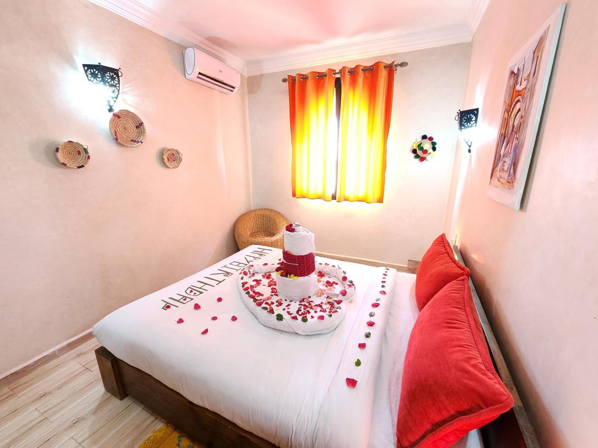 Bed and Breakfast Les Jardins D Amizmiz 6 Piscines Wawizelte Zewnętrze zdjęcie