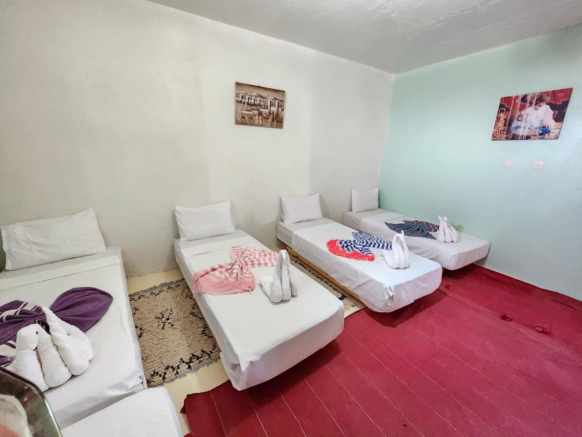 Bed and Breakfast Les Jardins D Amizmiz 6 Piscines Wawizelte Zewnętrze zdjęcie